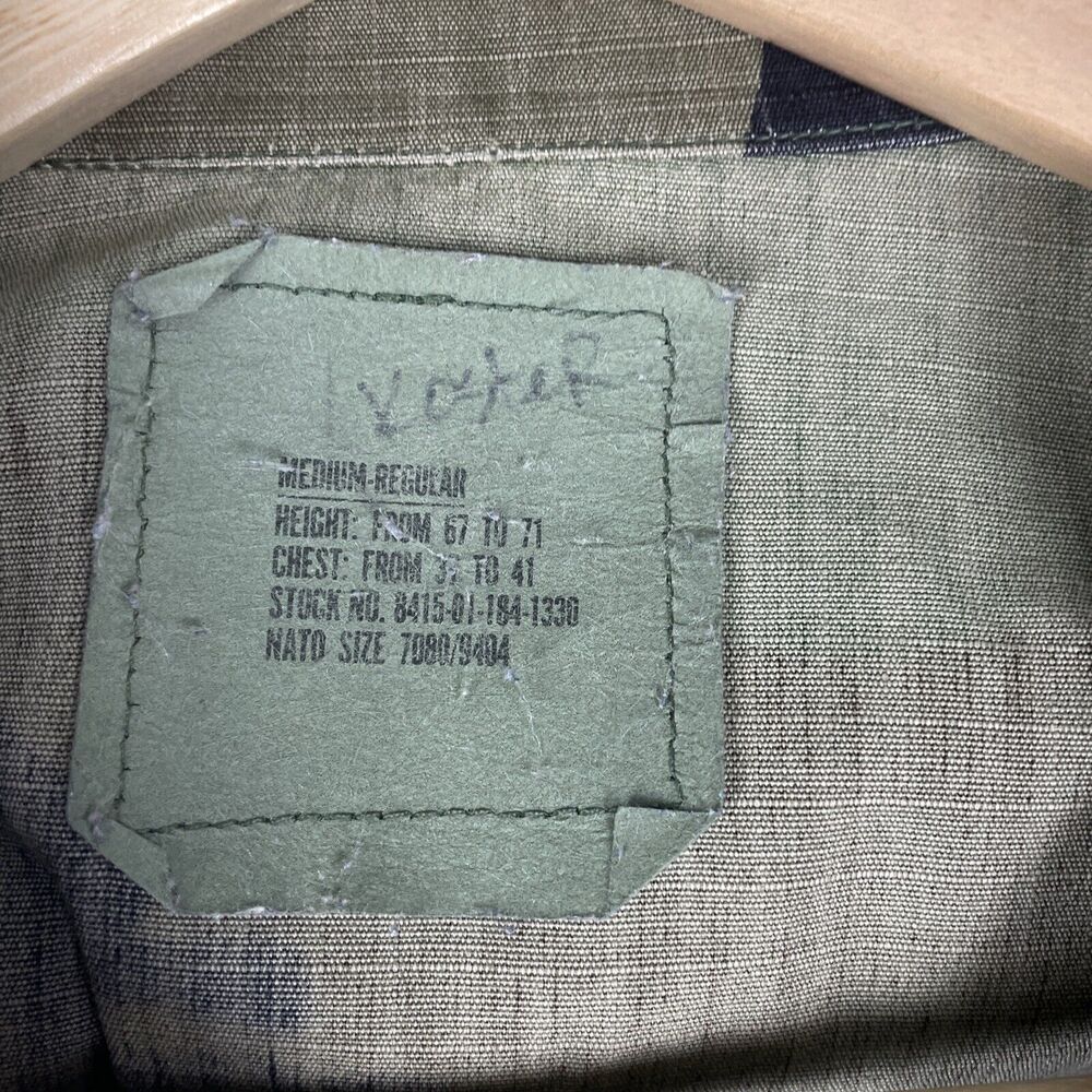 US Air Force Camo Sz Medium R Jacket Staff Sargent - Picture 10 of 16